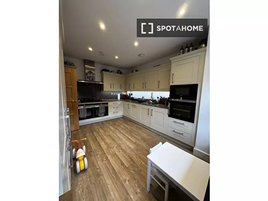 Immagine 5 di Appartamento in affitto  in Lawlor Cl a Staines