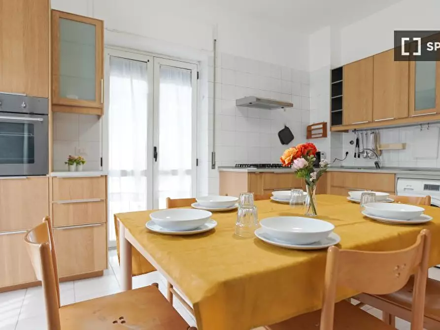 Immagine 10 di Camera condivisa in affitto  in Bognar a Pozzuoli