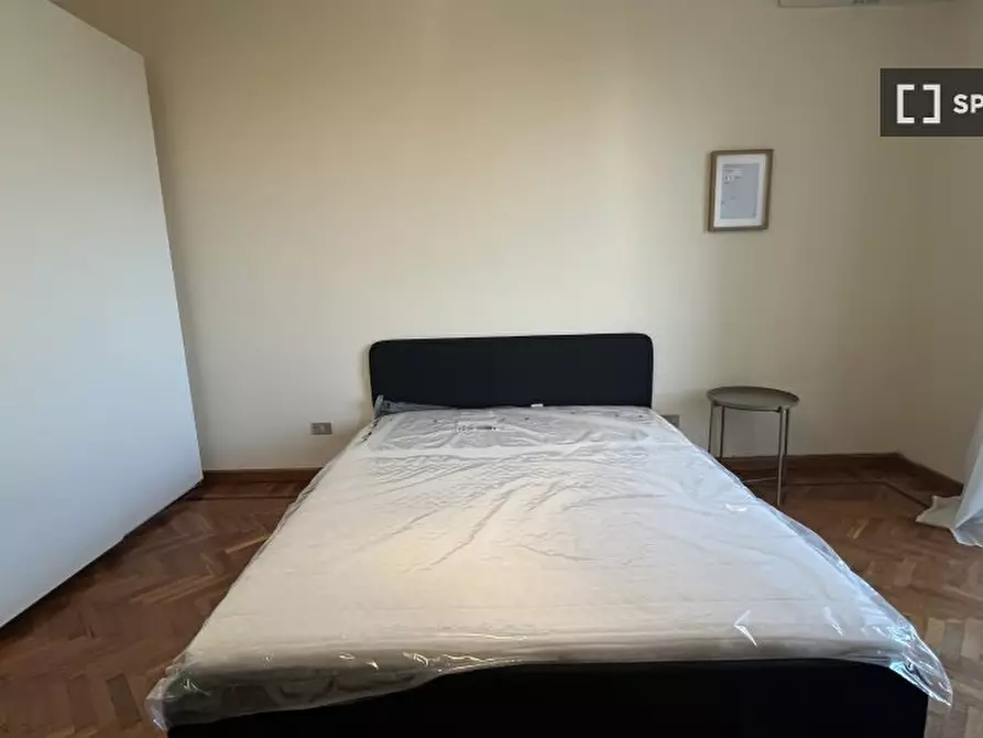 Immagine 2 di Camera condivisa in affitto  in Via Michelangelo Buonarroti a Milano