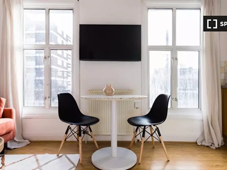 Immagine 9 di Appartamento in affitto  in Goldhawk Rd a Hammersmith