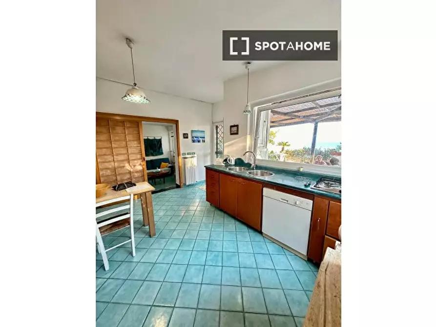 Immagine 12 di Appartamento in affitto  in Via Campi Flegrei a Pozzuoli