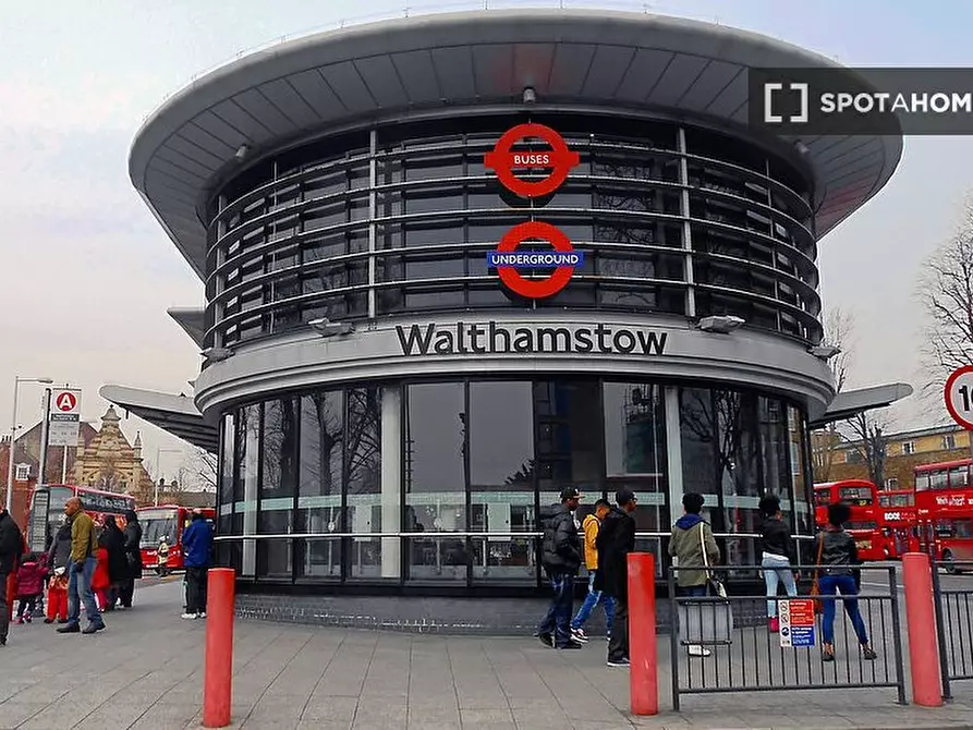Immagine 11 di Appartamento in affitto  in Edward Rd a Walthamstow
