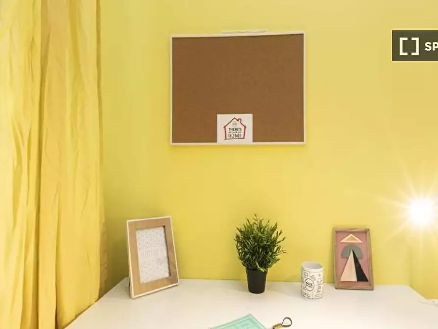 Immagine 1 di Camera condivisa in affitto  in Corso San Gottardo a Milano