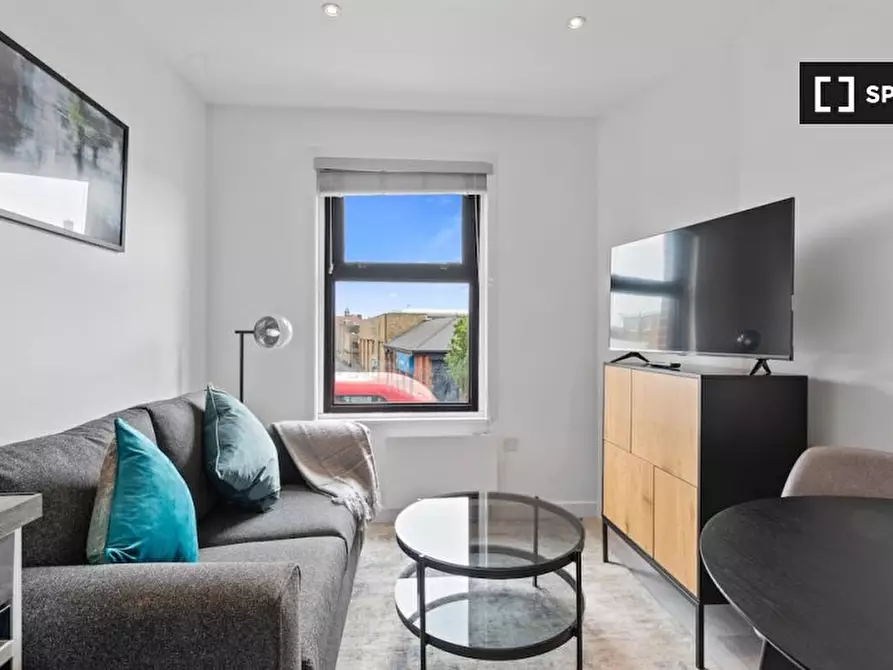 Immagine 9 di Appartamento in affitto  in Flat Devonshire House 577 High Road N17 6SB a Tottenham