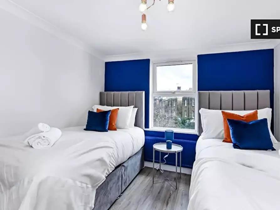 Immagine 9 di Appartamento in affitto  in Flat C Agincourt Road Greater London NW3 2PA a Camden Town