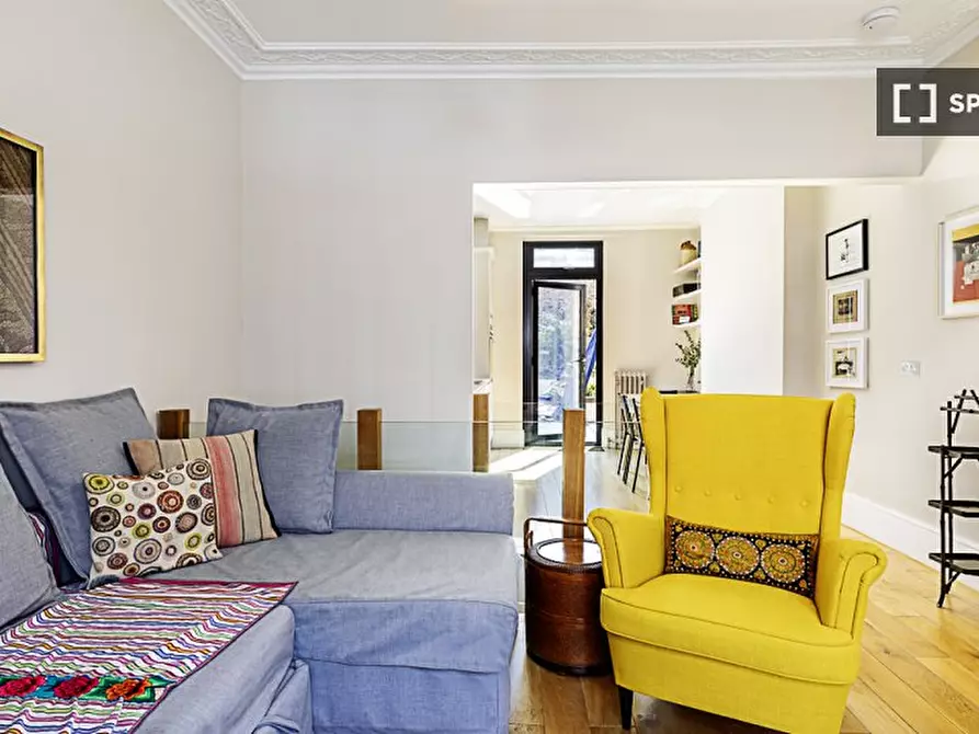 Immagine 8 di Appartamento in affitto  in A Great Percy Street a Camden Town