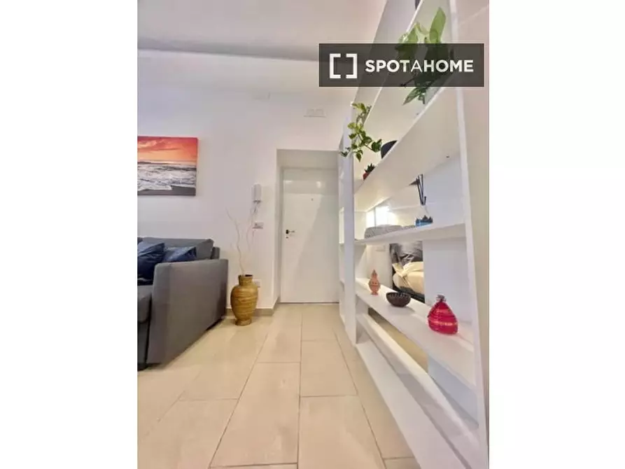 Immagine 14 di Ufficio in affitto  in Via Giovanni de Fraia a Pozzuoli