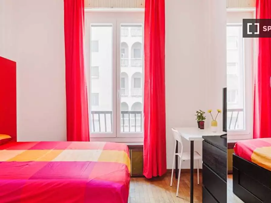 Immagine 1 di Camera condivisa in affitto  in Viale Tunisia a Milano