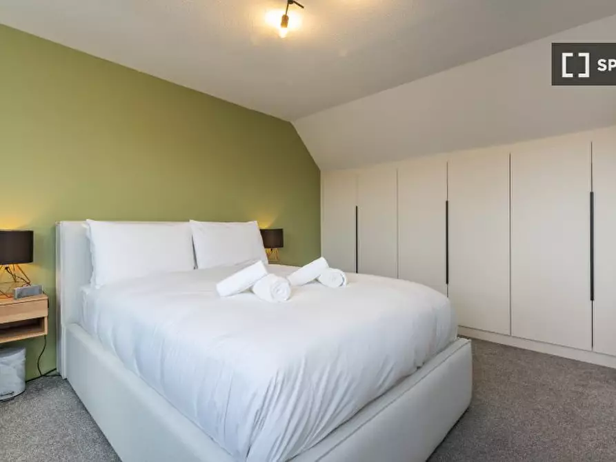 Immagine 18 di Appartamento in affitto  in Vulcan Way a Islington