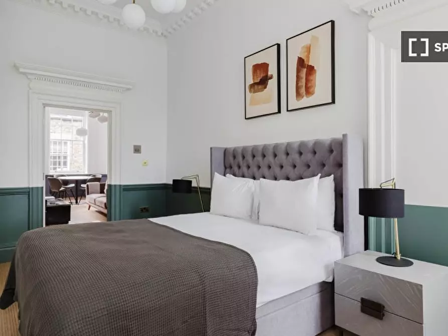 Immagine 10 di Appartamento in affitto  in Theobalds Rd a Camden Town