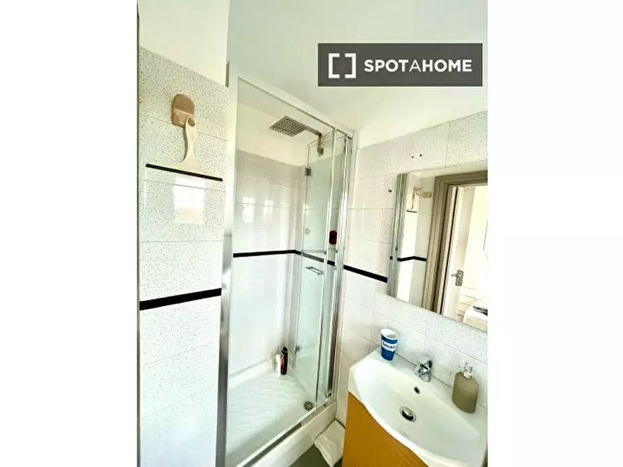 Immagine 8 di Ufficio in affitto  in V. Giuseppe dalla Vedova a Roma