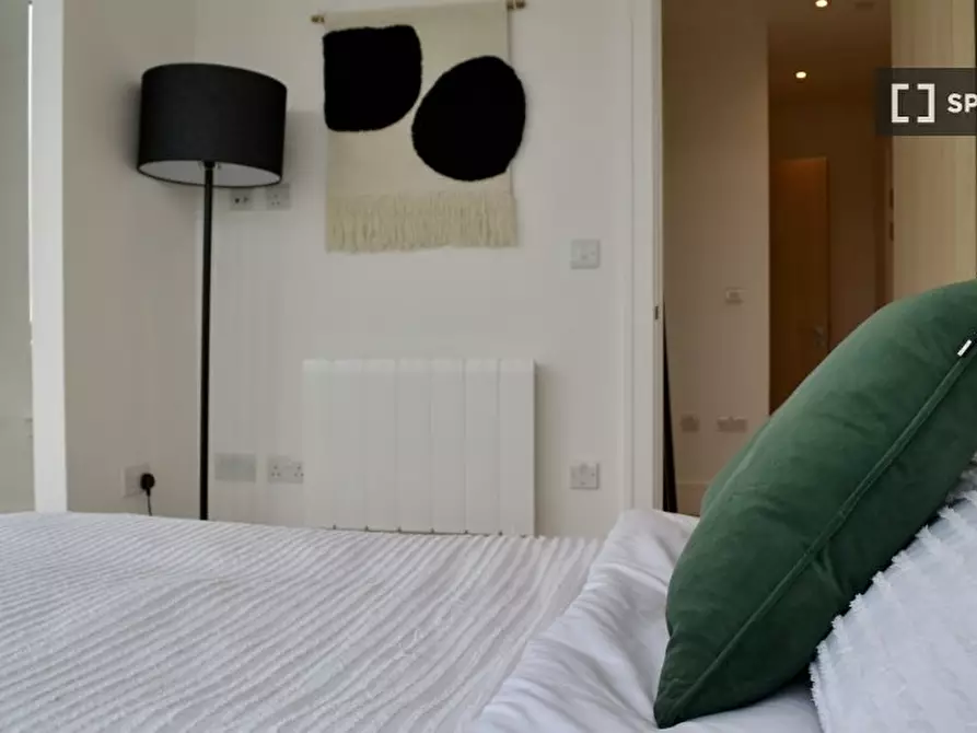 Immagine 7 di Appartamento in affitto  in Flat Syward Place a 