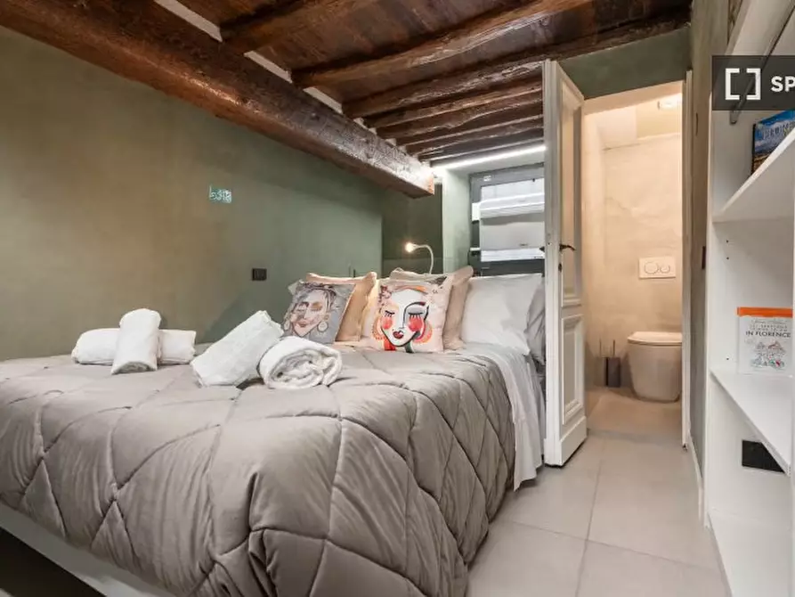 Immagine 18 di Appartamento in affitto  in Via della Vigna Vecchia a Firenze