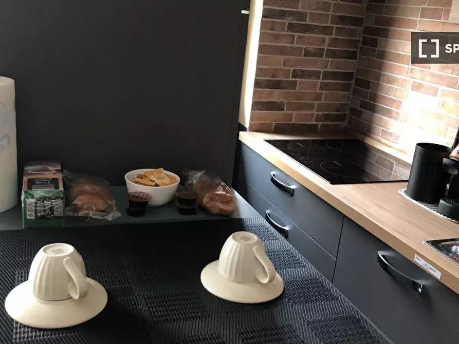 Immagine 12 di Ufficio in affitto  in Via Celeste Negarville a Torino