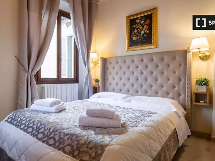 Immagine 4 di Appartamento in affitto  in Via dei Calzaiuoli a Firenze