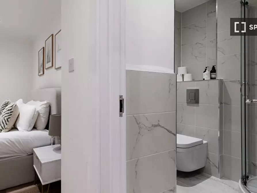 Immagine 13 di Appartamento in affitto  in Sussex Gardens a Paddington