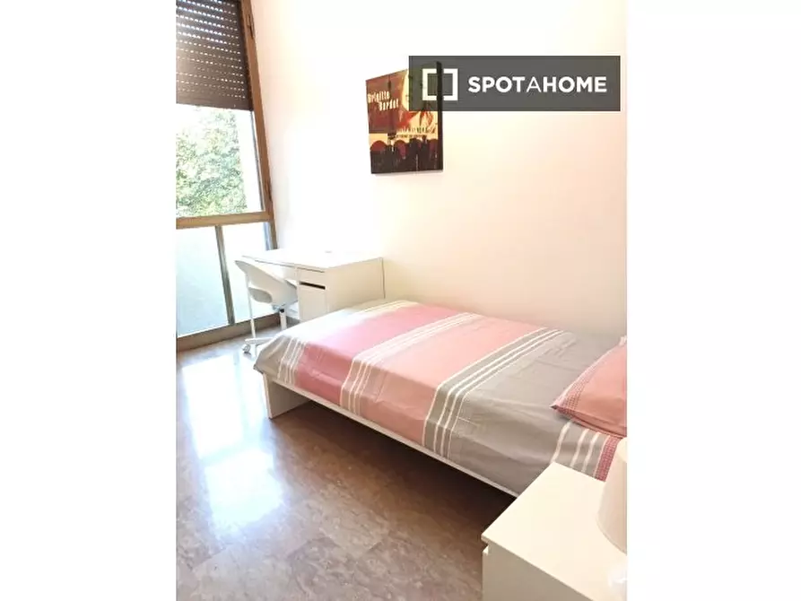 Immagine 16 di Camera condivisa in affitto  in Via Medardo Rosso a Milano