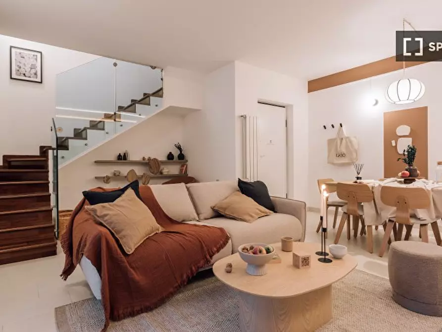 Immagine 1 di Appartamento in affitto  in Via Ugo Bassi a Milano