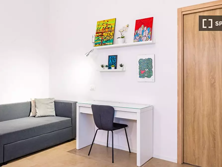 Immagine 7 di Appartamento in affitto  in Via Antonio Villari a Napoli