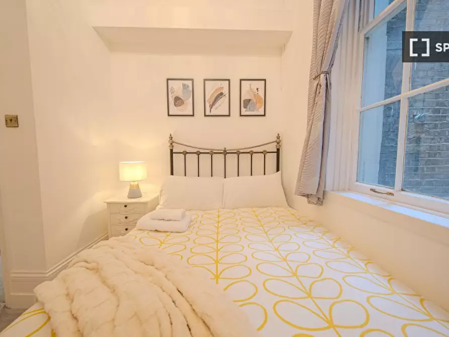 Immagine 17 di Appartamento in affitto  in flat a 