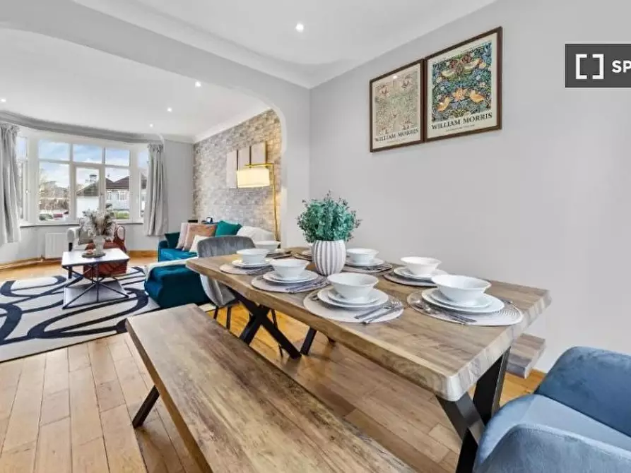 Immagine 12 di Appartamento in affitto  in Layfield Cres a Barnet