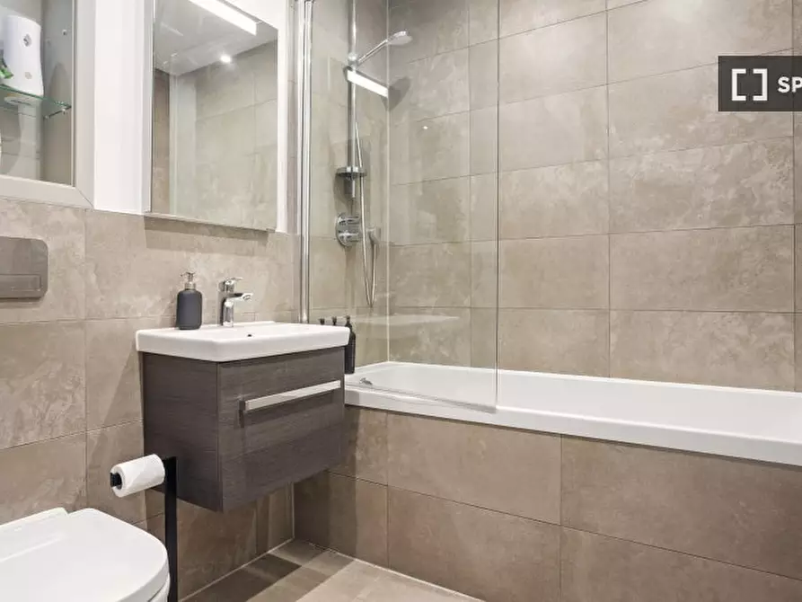 Immagine 2 di Appartamento in affitto  in Olympic Way a Brent
