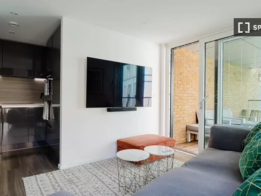 Immagine 7 di Appartamento in affitto  in Broomhill Road a Wandsworth
