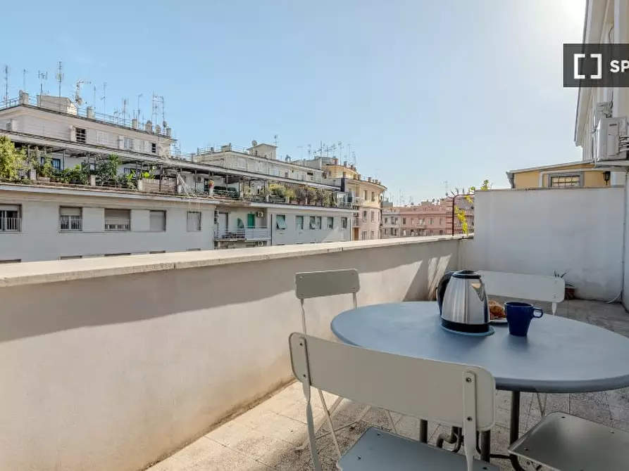 Immagine 13 di Appartamento in affitto  in Via Acaia a Roma
