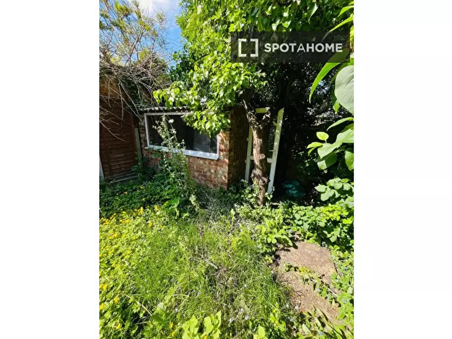 Immagine 12 di Camera condivisa in affitto  in Woodmansterne Road a Lambeth