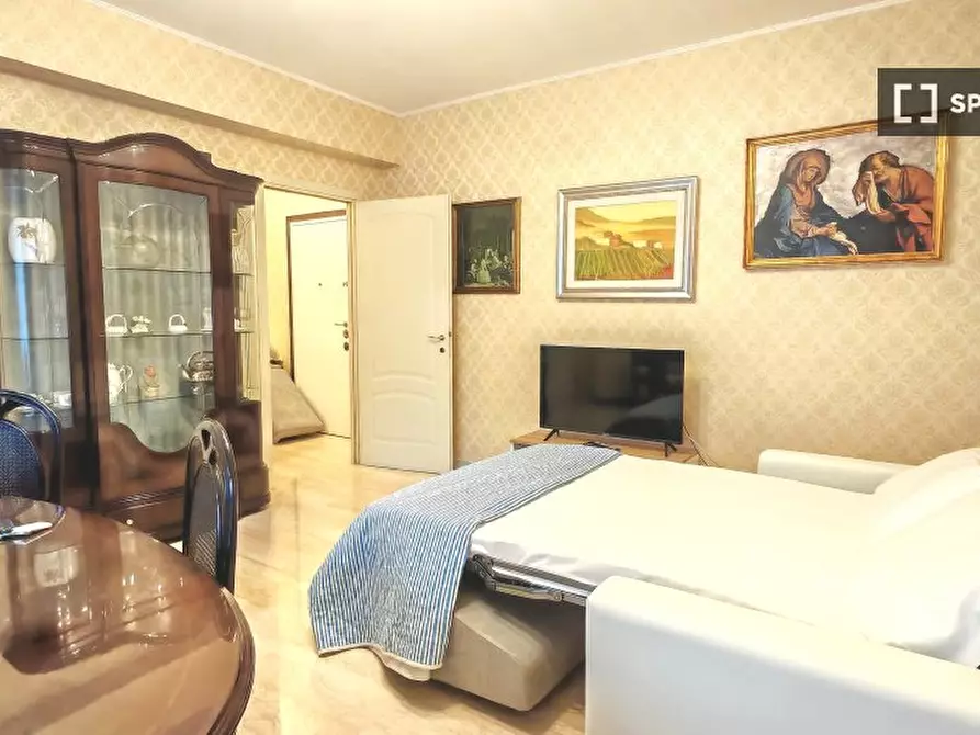 Immagine 5 di Appartamento in affitto  in Via Cipriano Facchinetti a Roma