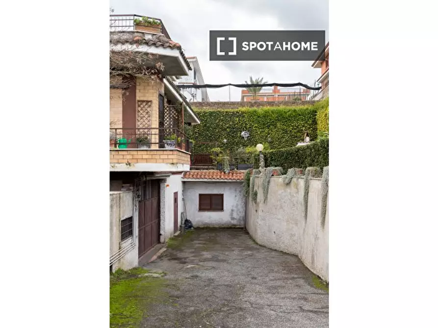 Immagine 17 di Appartamento in affitto  in Via Don Umberto Terenzi a Roma