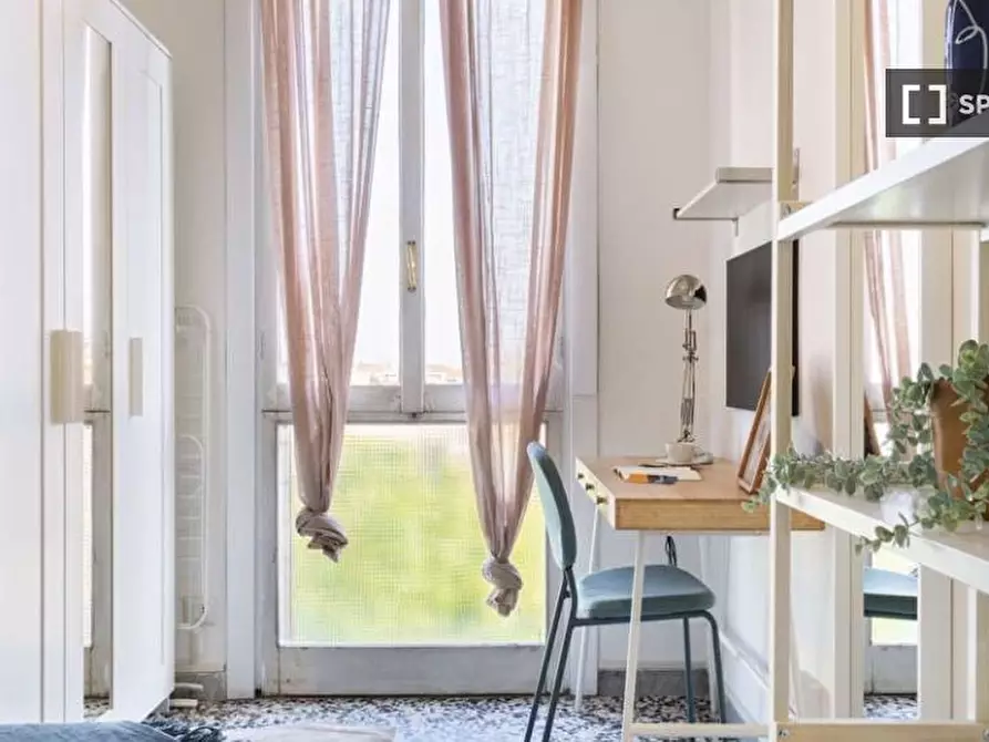 Immagine 6 di Camera condivisa in affitto  in Via Battistotti Sassi a Milano