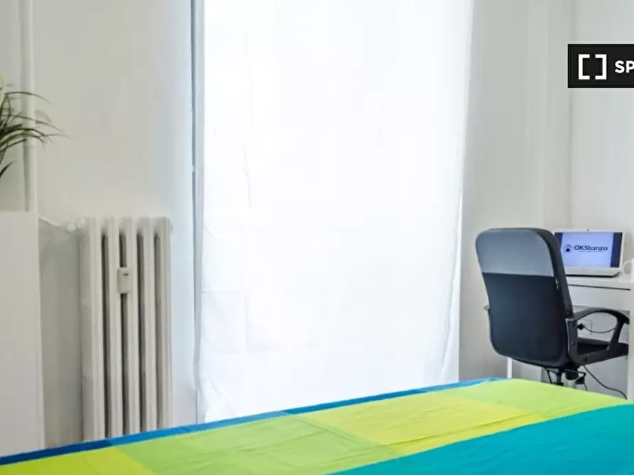 Immagine 2 di Camera condivisa in affitto  in Piazza Emanuele Filiberto a Torino