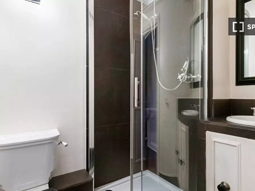 Immagine 18 di Appartamento in affitto  in Redcliffe Square a Kensington