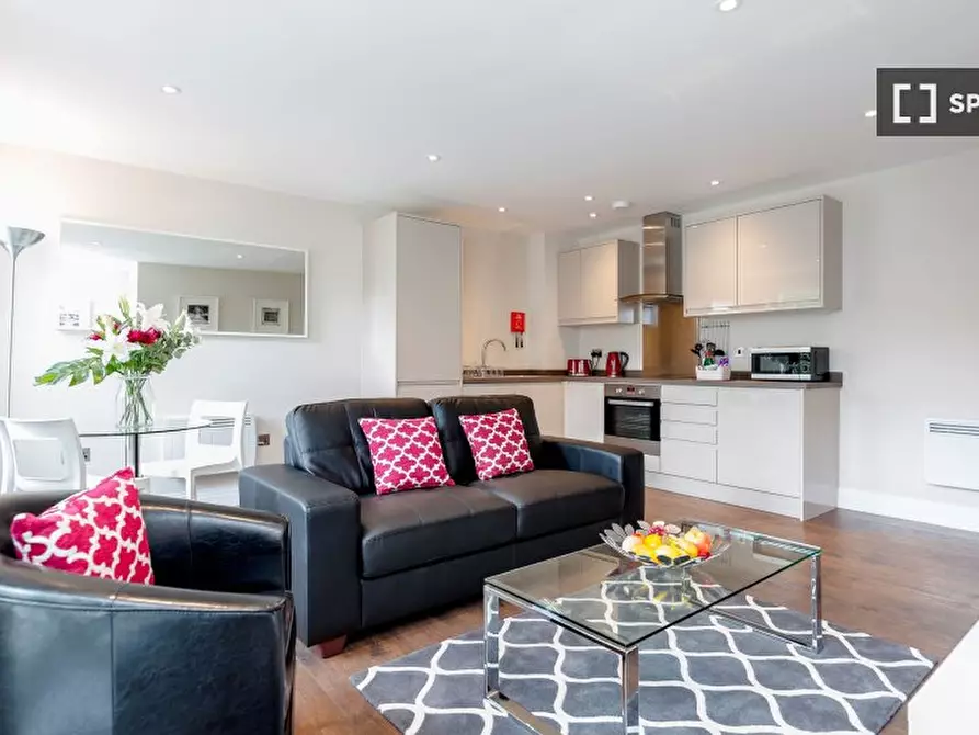Immagine 7 di Appartamento in affitto  in London Rd a Reigate and Banstead
