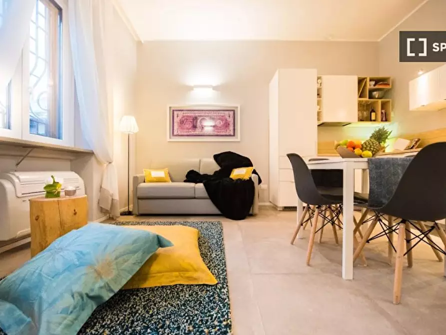 Immagine 1 di Appartamento in affitto  in Via Dolomiti a Milano