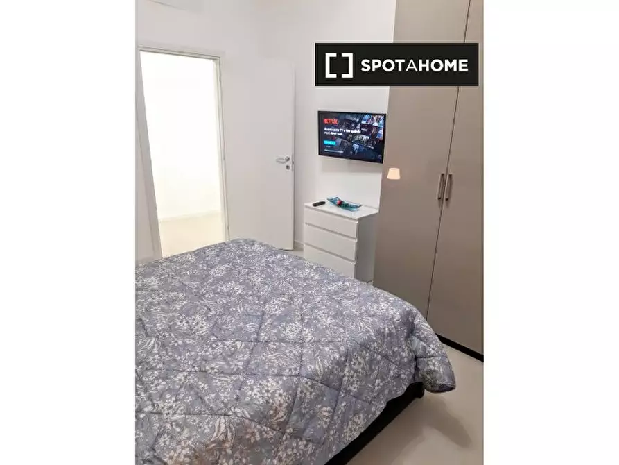 Immagine 4 di Appartamento in affitto  in Via Tavazzano a Milano