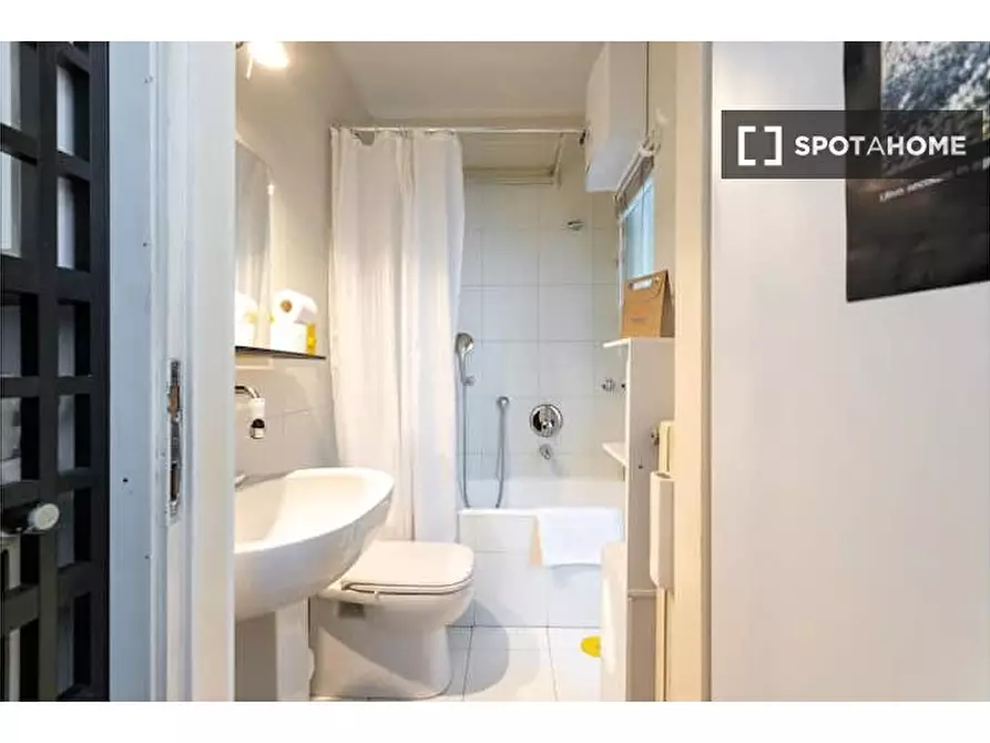 Immagine 11 di Ufficio in affitto  in Via Accademia a Milano