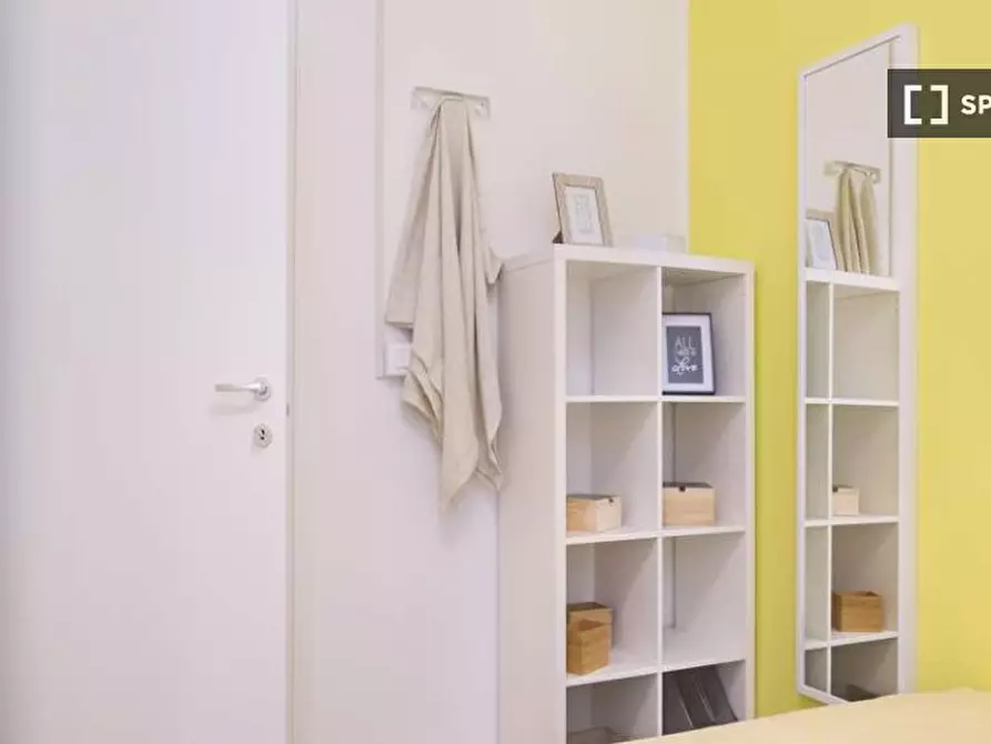 Immagine 3 di Camera condivisa in affitto  in Via Salvatore Barzilai a Milano