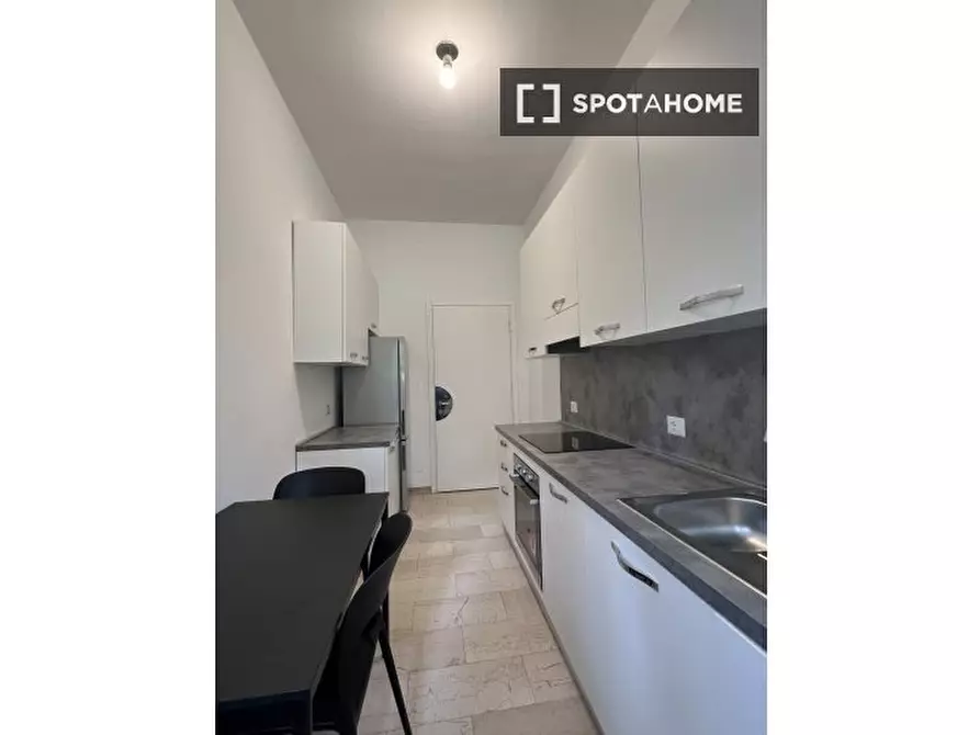 Immagine 4 di Appartamento in affitto  in Via Alberto Caroncini a Milano