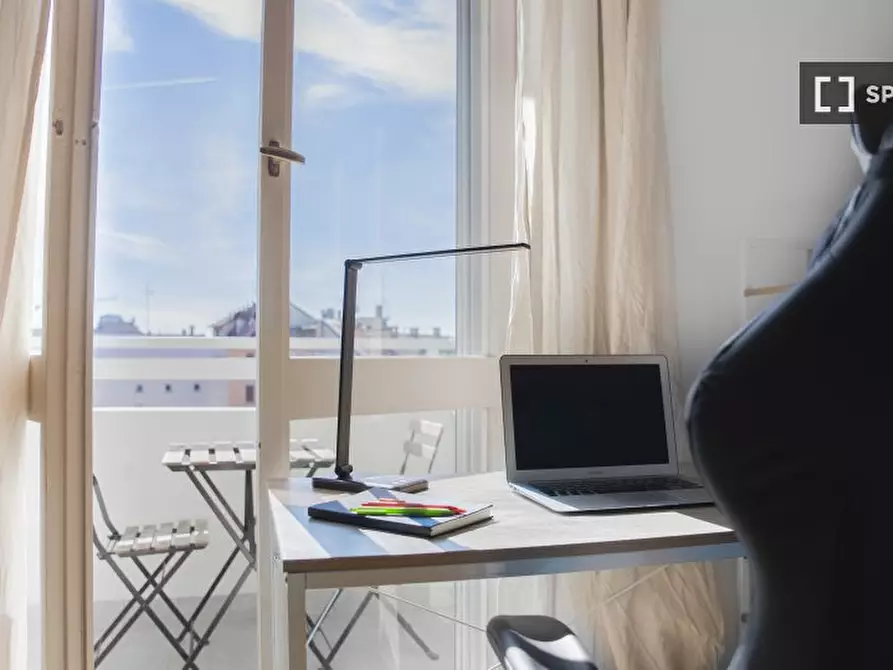 Immagine 3 di Camera condivisa in affitto  in Via Vettabbia a Milano