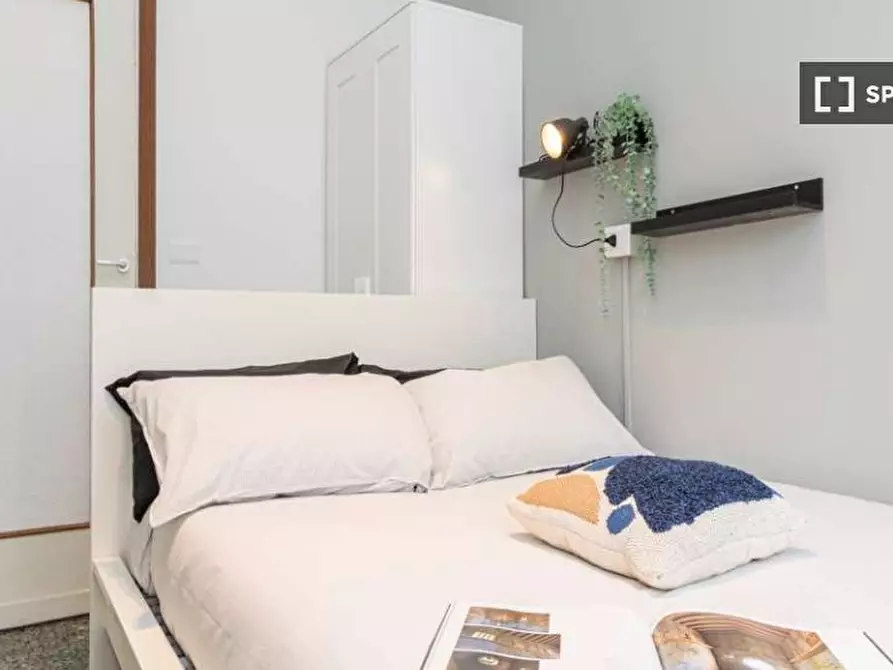 Immagine 4 di Camera condivisa in affitto  in Viale Emilio Caldara a Milano