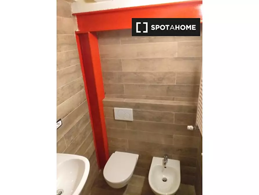 Immagine 10 di Ufficio in affitto  in Via Zamboni a Bologna