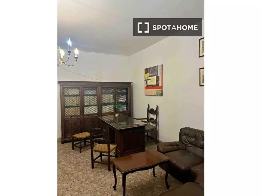 Immagine 6 di Appartamento in affitto  in Via Pellegrini a Napoli