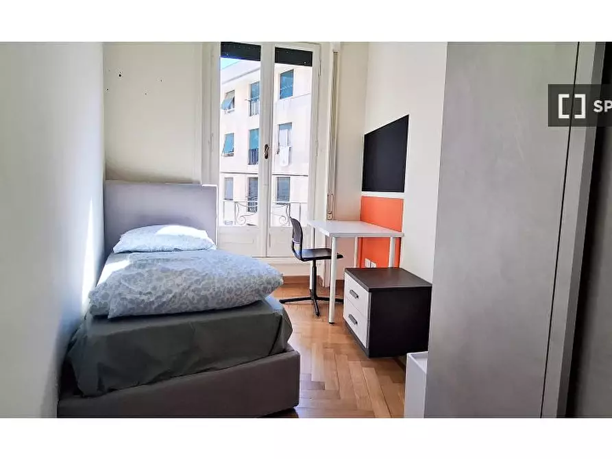 Immagine 3 di Camera condivisa in affitto  in VIA ANTON CROCCO/13 a Genova