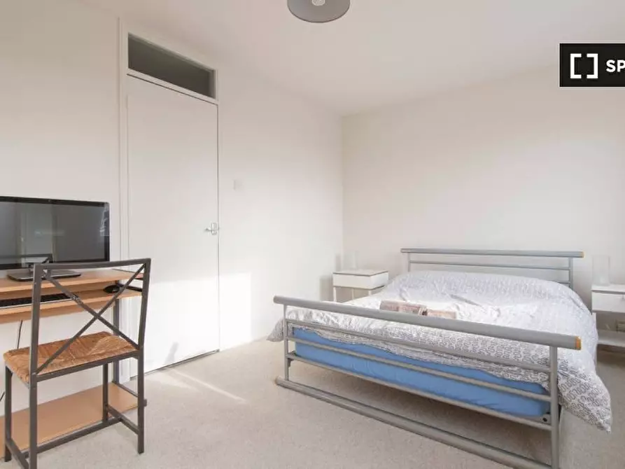 Immagine 3 di Camera condivisa in affitto  in Spinnaker House a Poplar