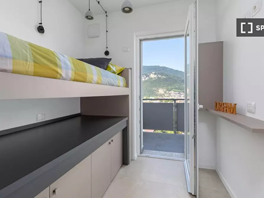 Immagine 3 di Camera condivisa in affitto  in Venezia a Trento