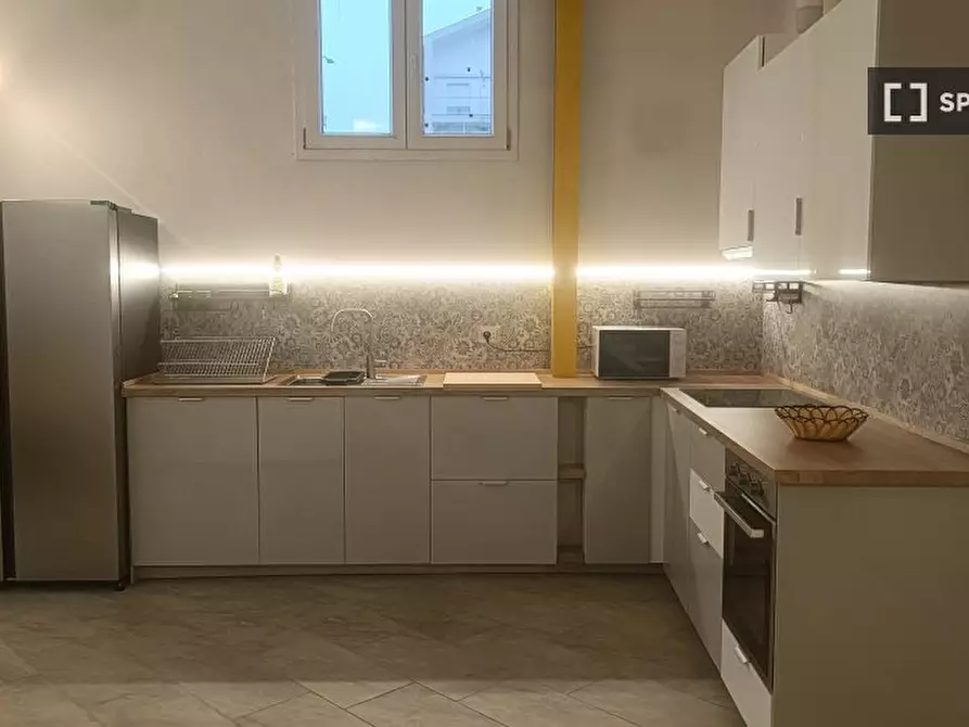 Immagine 10 di Camera condivisa in affitto  in Via Castellammare a Milano