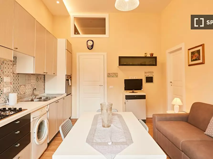 Immagine 7 di Appartamento in affitto  in Via Foggia a Napoli