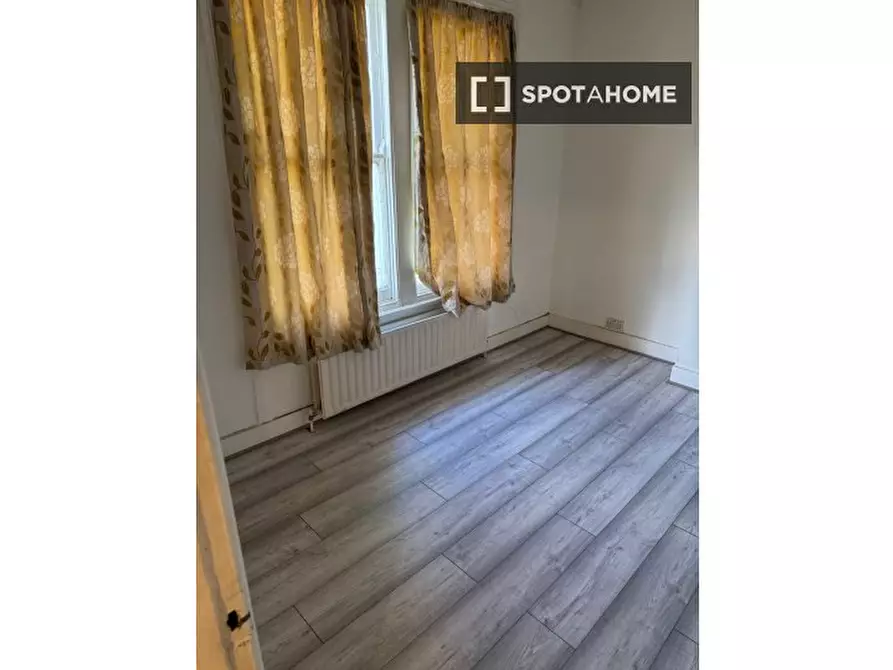 Immagine 5 di Appartamento in affitto  in Brixton Water Lane a Lambeth